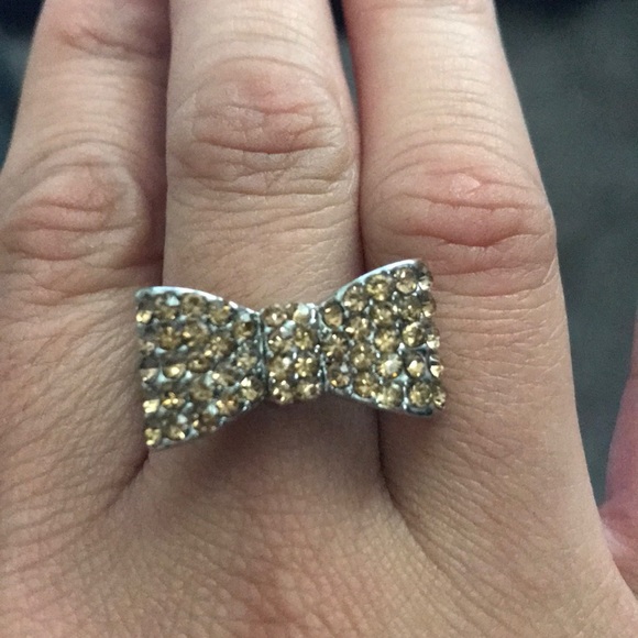 Express Bow Tie Bling Ring - Picture 2 of 7
